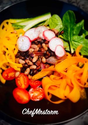A picture of Pantry/Fridge Raid Winter Salad.
