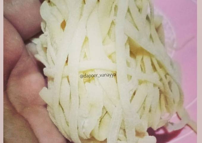 Bagaimana Menyiapkan Mie Homemade Tanpa Cetakan (Kenyal dan elastis(, Lezat
