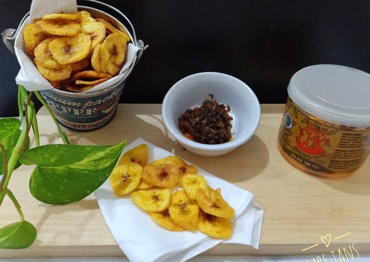 Bagaimana mengolah Kripik Pisang Sambal Tuna Asap Anti Gagal