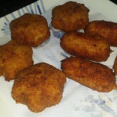 A picture of Chicken potato Croquettes.