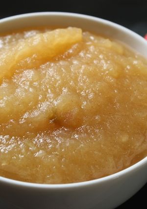 A picture of Homemade apple sauce.