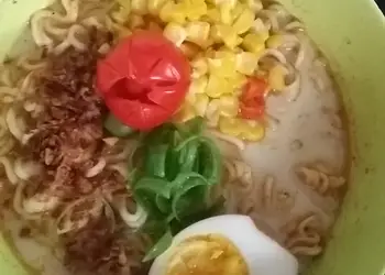 Masakan Unik &amp;#34;HAKATA RAMEN&amp;#34; WITH INDOMIE KARI AYAM Yummy Mantul