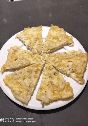 A picture of Silver Fish with Egg.