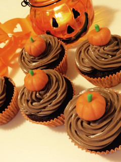 Una foto de Cupcakes decorados para Halloween