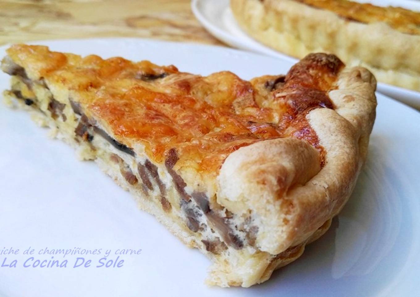 Quiche de champiñones y carne