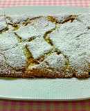 Empanada rellena de crema pastelera y manzana