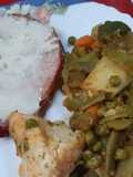 Chuletas de Sajonia gratinadas con verduras rehogadas