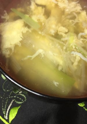A picture of Japanese Egg Soup.