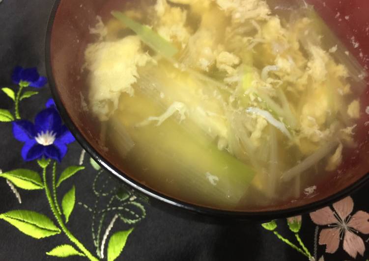 Steps to Make Any-night-of-the-week Japanese Egg Soup