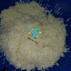 A picture of Parboiled rice.