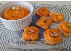 Foto principal de Muhammara –crema de nueces y pimiento