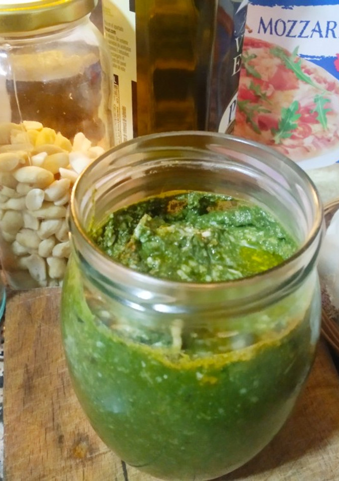 Una foto de "Pesto" de borraja