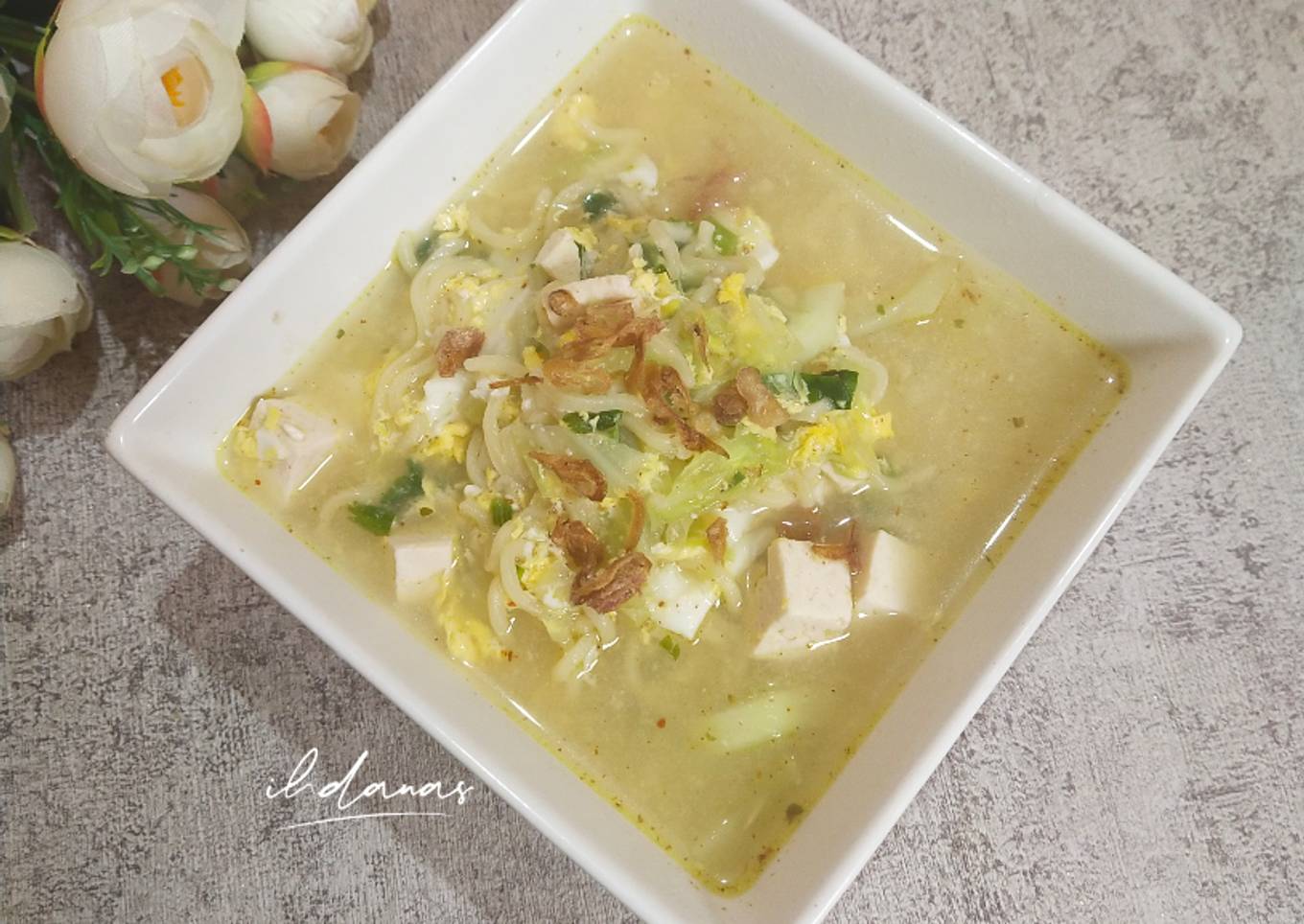 Indomie Rebus Sayuran dan Tahu