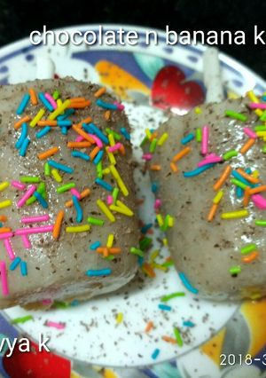 A picture of Chocolate and banana kulfi.