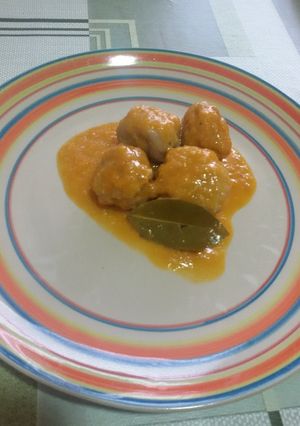 Foto principal de Albóndigas de carne en salsa de vino blanco con Thermomix