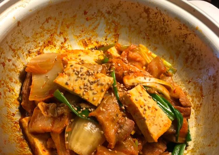 Simple Way to Prepare Ultimate Jae Yook Bokk Geum Stir Fry Kimchi and Pork Belly
