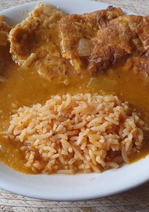 Una foto de Tortitas de zanahoria, calabacita y papa en caldillo