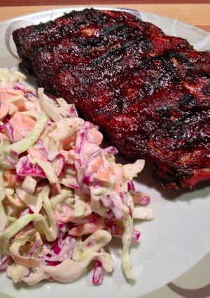 A picture of Ribs and Slaw.