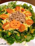Salad rau càng cua & cá ngừ hộp phong cách Halloween