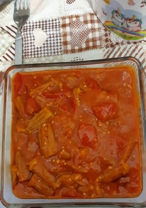 عکسی از دستور خورشت بامیه مناسب گیاه خوار های عزیزمون