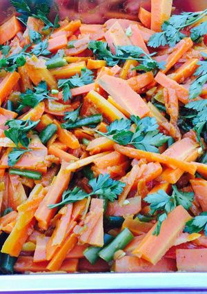 A picture of Vegetables salad with carrots.