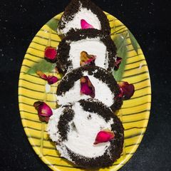 A picture of Chocolate Swiss roll.