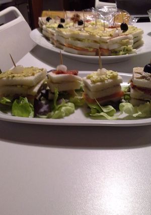 Foto di STUZZICHINI PER BUFFET Canapè colores