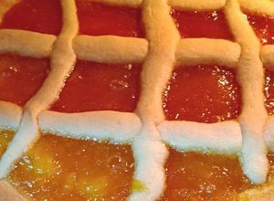 Foto di Crostata Bongusto con Marmellata di Arance e Composta di Pesche Biologiche
