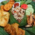 Nasi tutug oncom