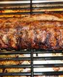 Costillar asado con adobo de yerbas aromáticas