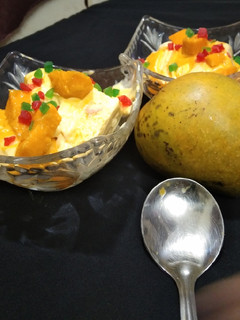 A picture of Mango ice cream.