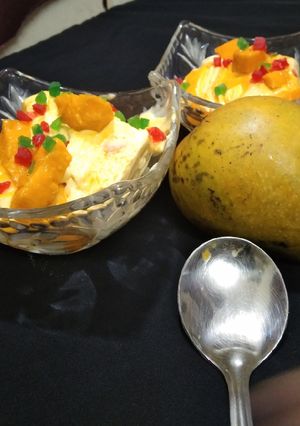 A picture of Mango ice cream.
