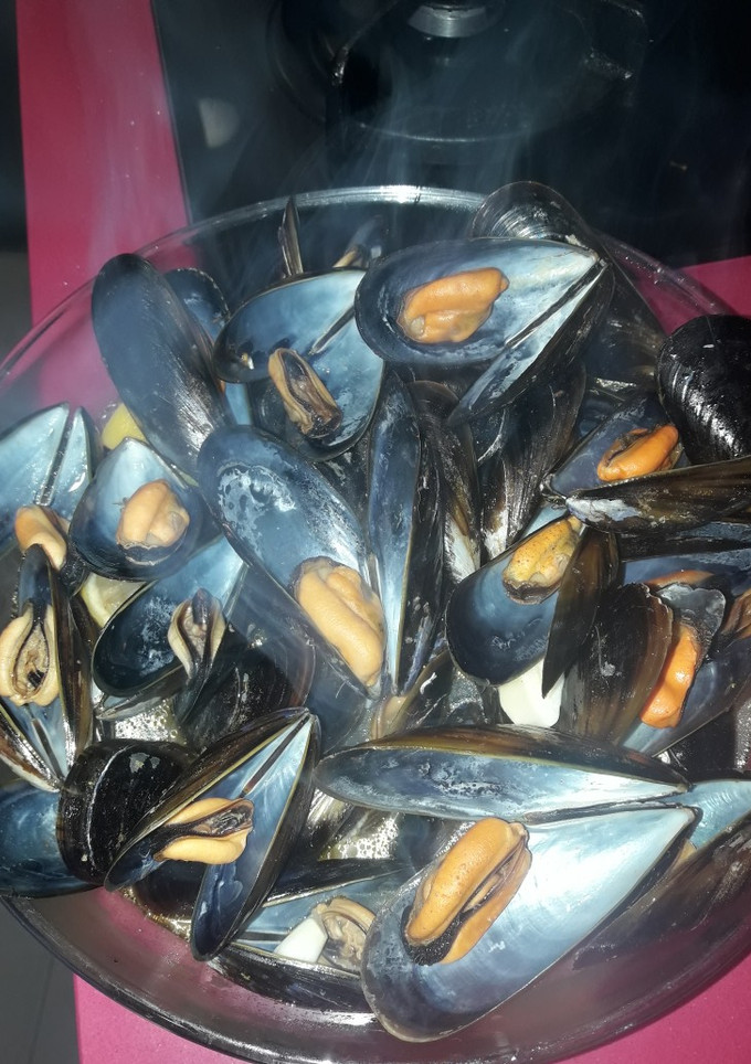 Una foto de Mejillones al vapor