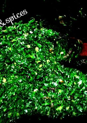 A picture of Onion fried kales.