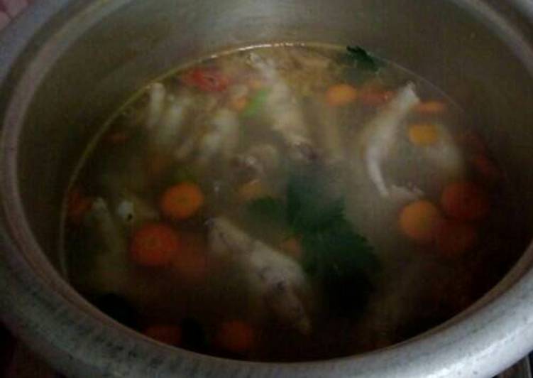 Sayur sop ceker ayam