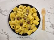 Una foto di pasta broccolo acciughe