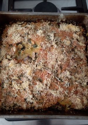 Una foto de Verduras con atún al horno, en realidad es un invento