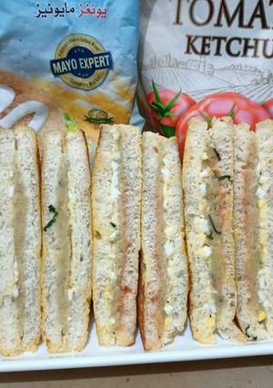 A picture of Potato eggs sandwich.