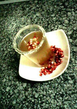 A picture of Lemon & Pomegranate Splash.