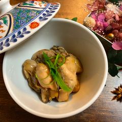 A picture of Soy Coke Oysters.