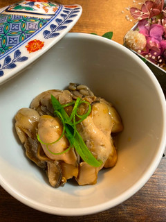 A picture of Soy Coke Oysters.
