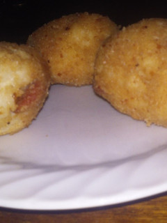 Una foto de Croquetas de arroz
