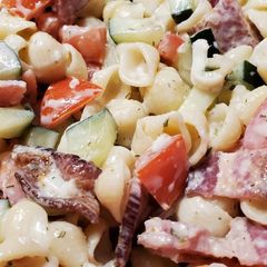 A picture of Lauren's Bacon Ranch Pasta Salad.