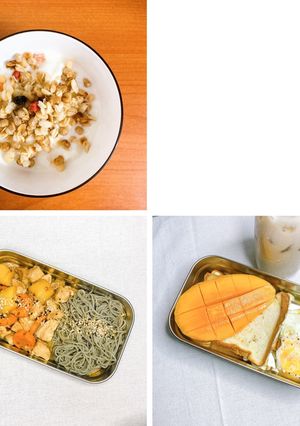 Hình của món Giảm cân + eat clean: Granola + Ức gà xào mì than tre + Bánh mì trứng.