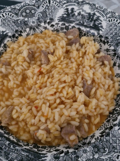 Una foto de Arroz meloso con carne