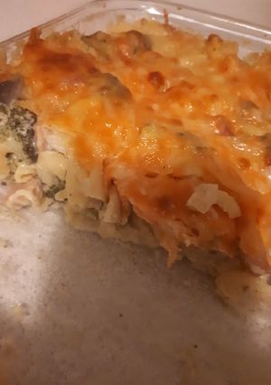 A picture of Ham and broccoli casserole.