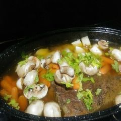 A picture of Big daddy's deluxe beef roast.