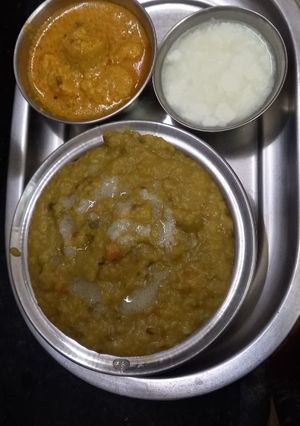 A picture of Moong daal vegetable khichdi.