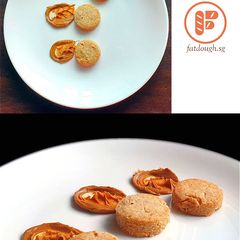 A picture of Almond Sugee Cookies.