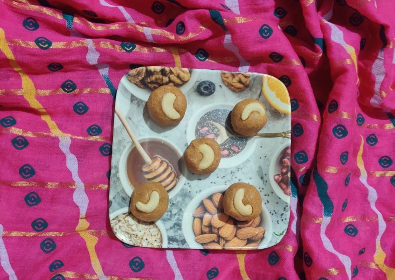 Besan burfi (Magas ladoo)